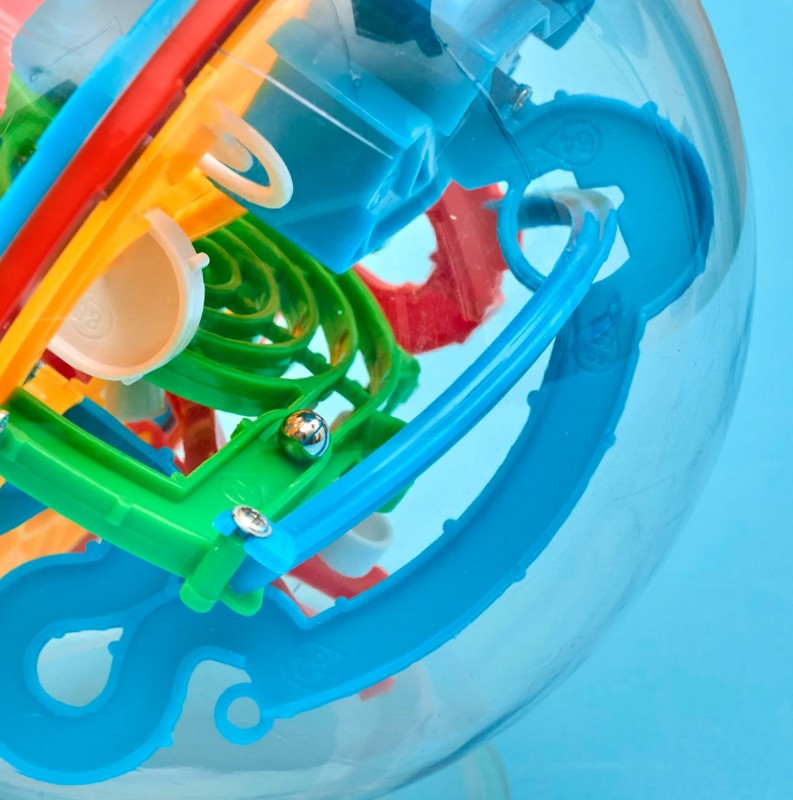 Gioco del labirinto infernale con 3 livelli di difficoltà e 118 ostacoli, una divertentissima idea regalo per adulti e bambini